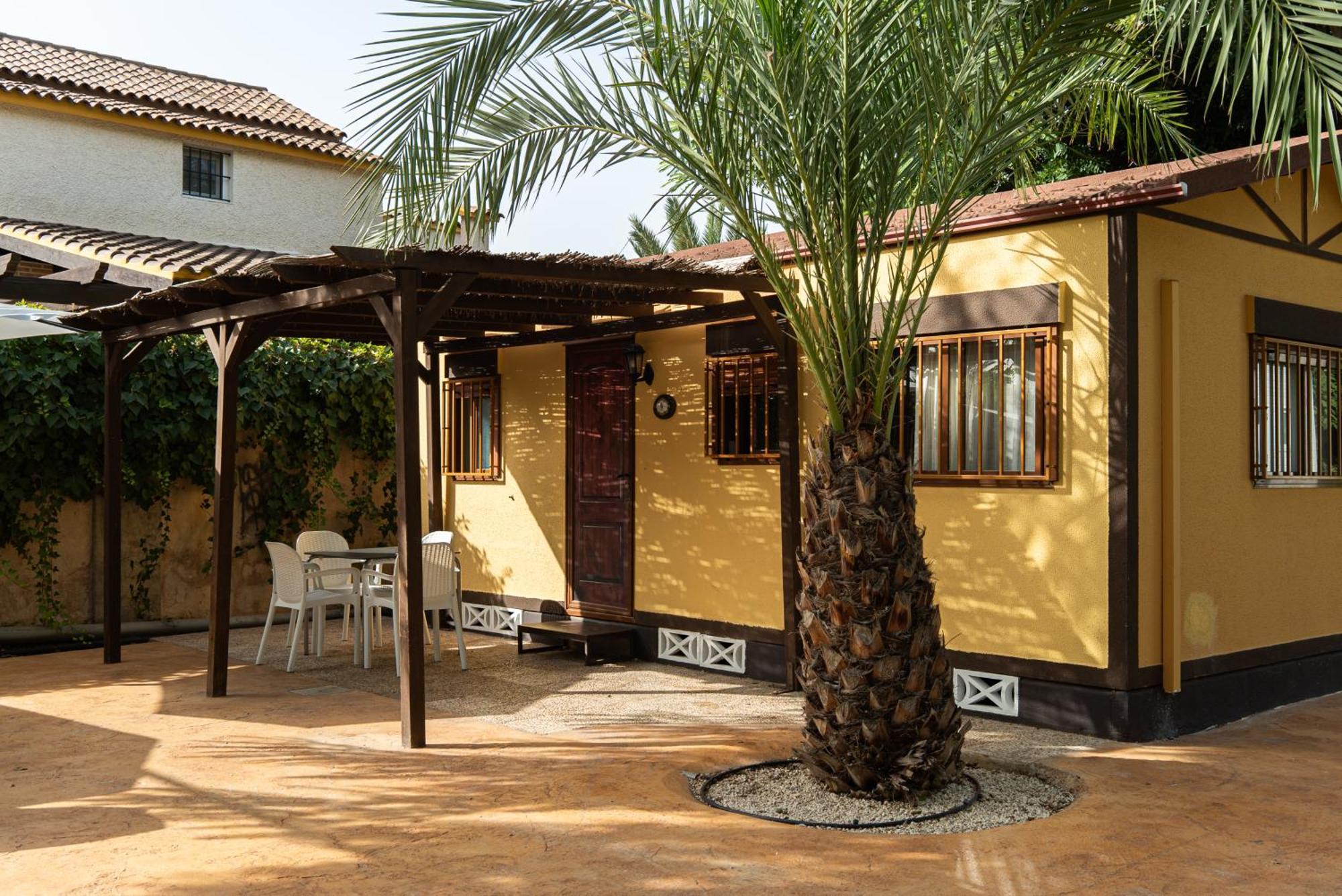 Camping Las Palmeras 크레베렌티 외부 사진