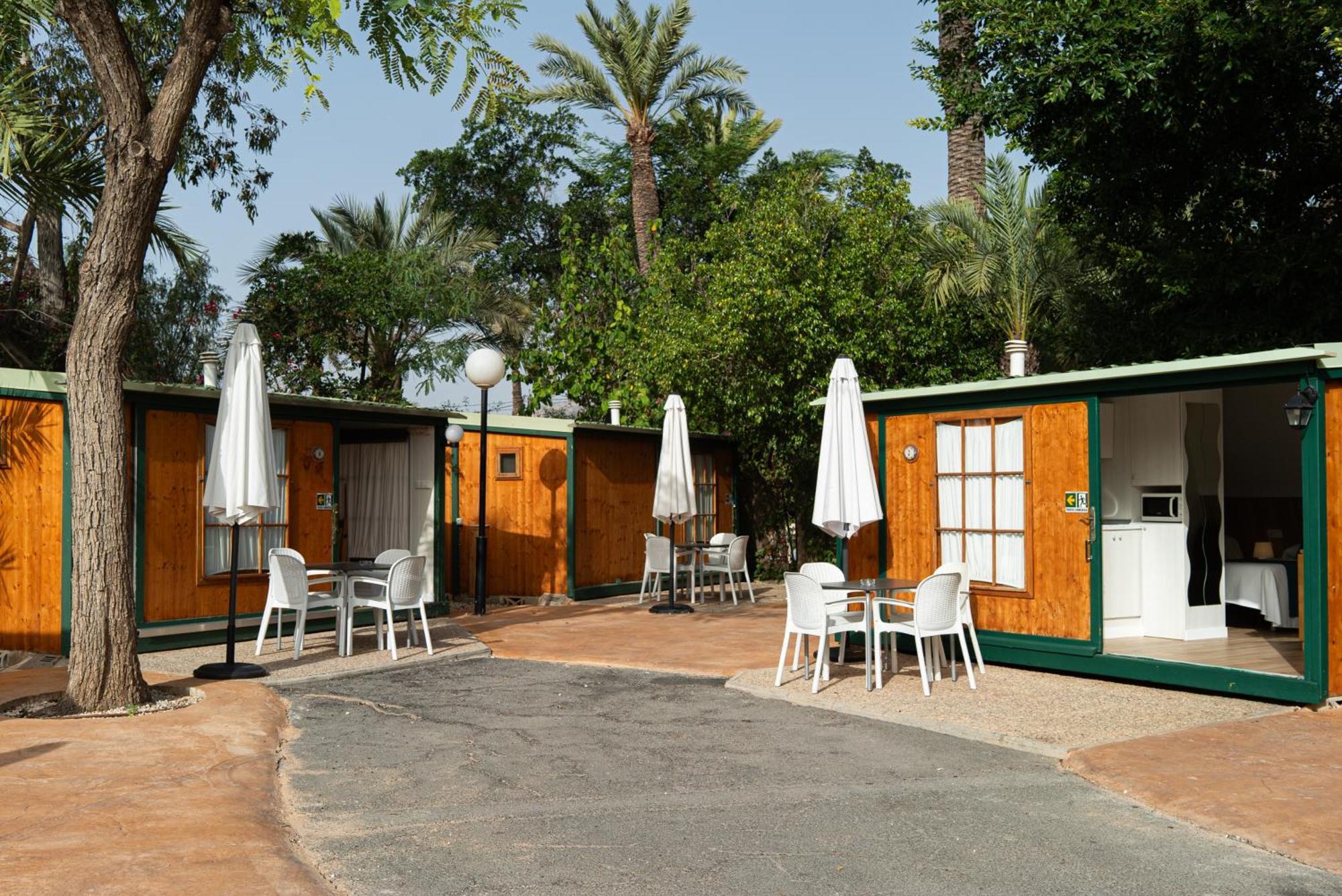 Camping Las Palmeras 크레베렌티 외부 사진